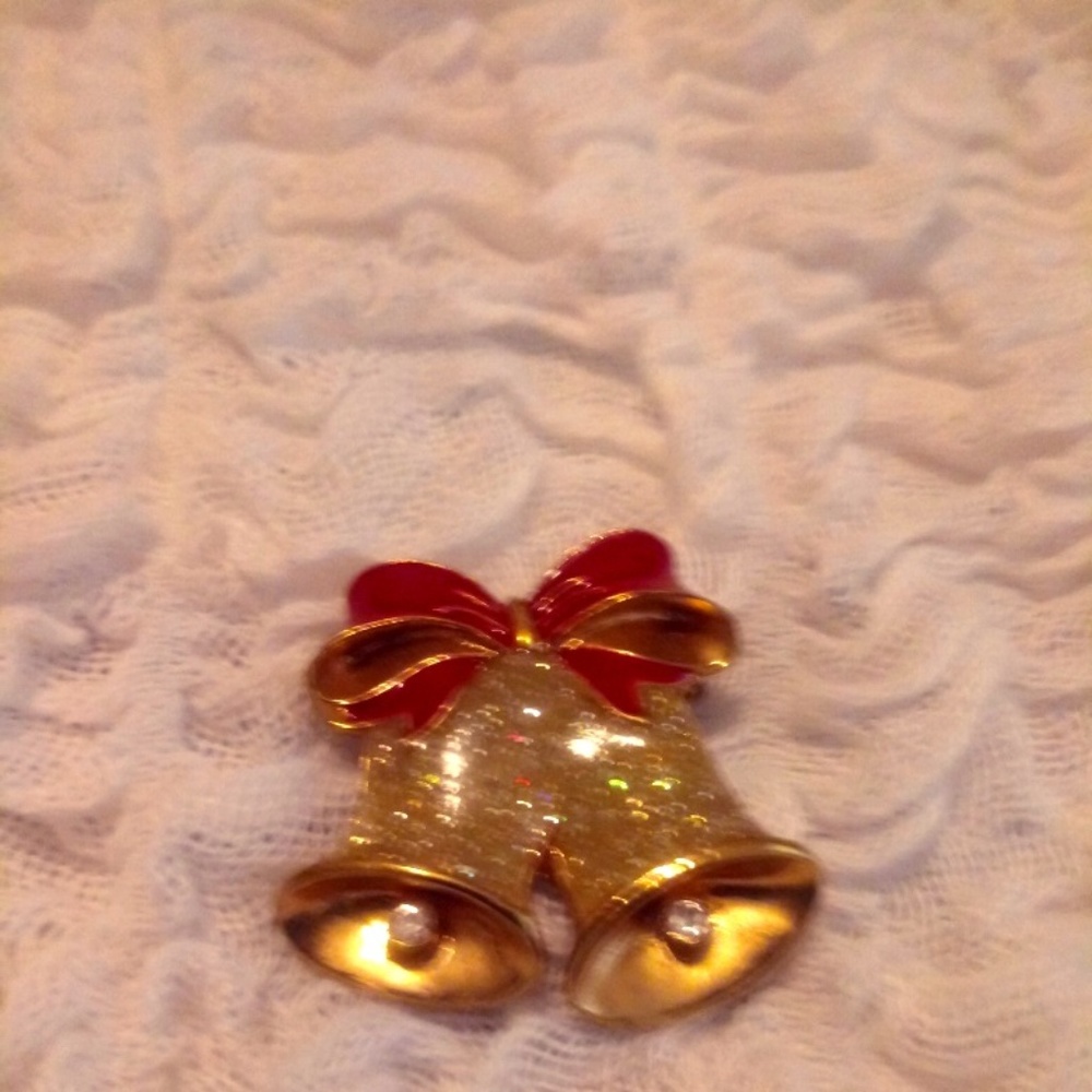 Bells pin